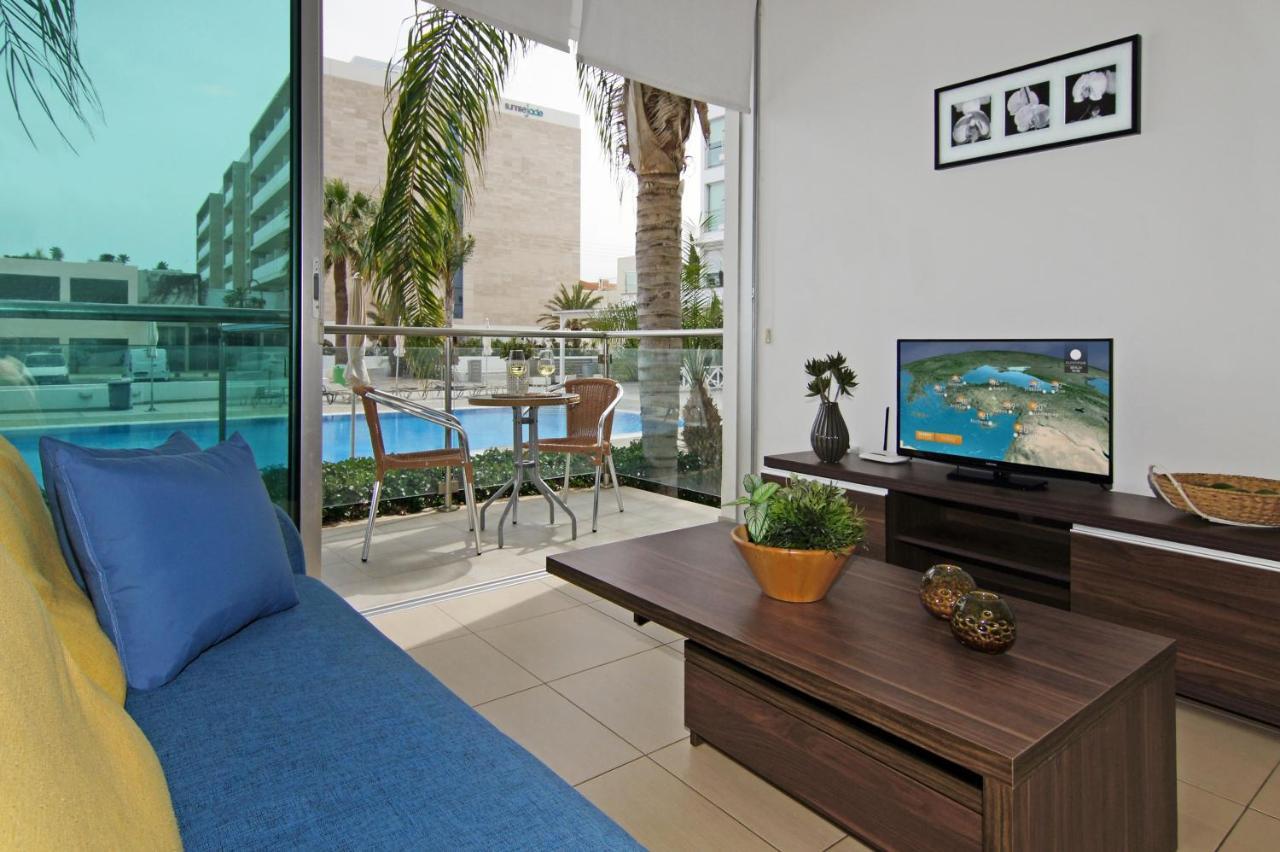 Diana - Coralli Beachfront Apartment Protaras Exterior photo